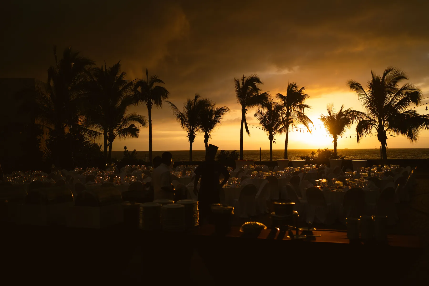Cena empresarial en la playa — Serena Casa Productora (2)